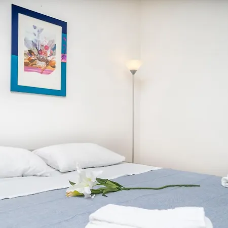 Apartmán Guesthost - Nest In The